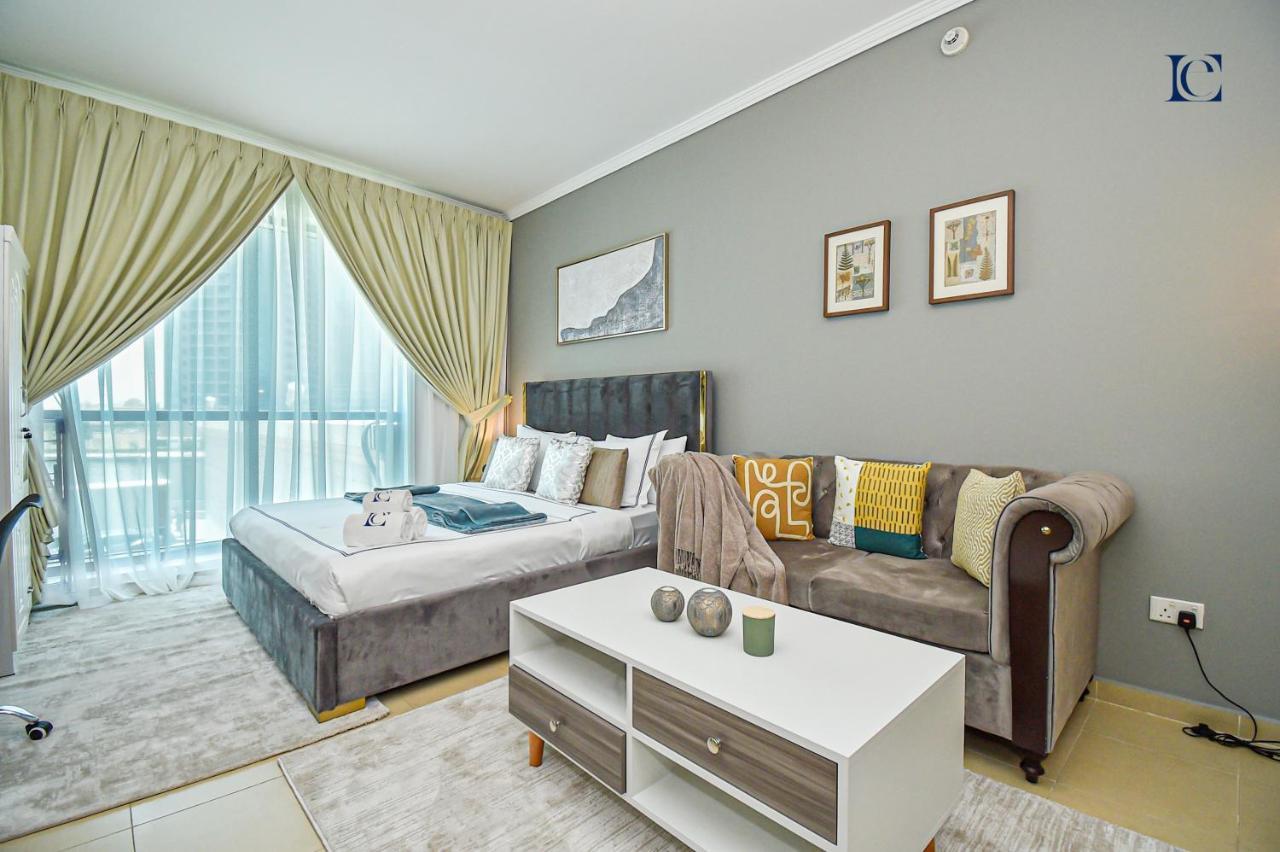 Luxury Escapes - Modern Studio Near Metro In X1 Tower Jlt Дубай Екстер'єр фото